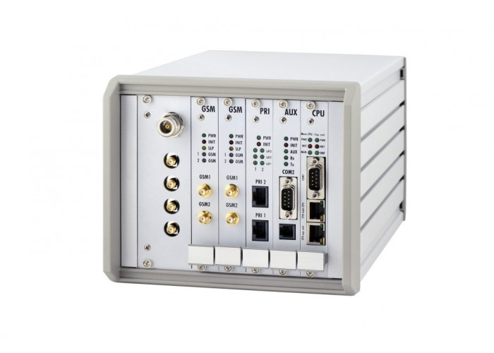 Шасси с модулем CPU 2N BlueTower (PRI-версия)